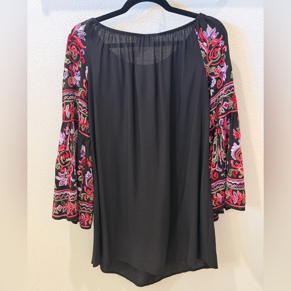 Oso Boho Folk Core Embroidered Bell Sleeve Black Shift Dress M - Picture 6 of 8
